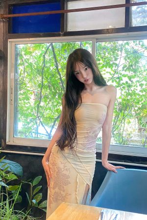 DreamyNerd Strapless Mesh Maxi Dress with Floral Embellishment