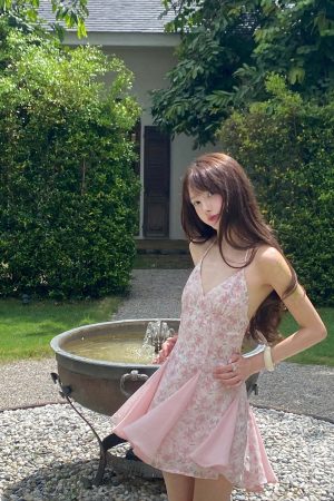 DreamyNerd Vintage Floral Halter Mini Dress with Chiffon Inserts and Flared Skirt