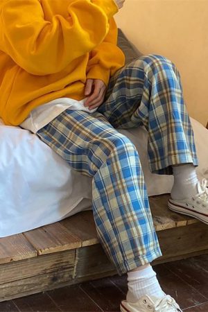 Elasticated Waist Checkered Sweatpants