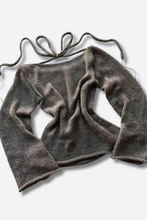 Flare Sleeved Knit Backless Top