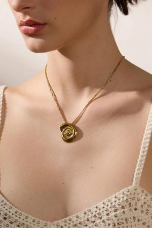 Gold Sea Shell Necklace & Earrings