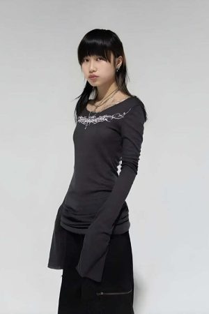 Grunge Barbed Wire Top