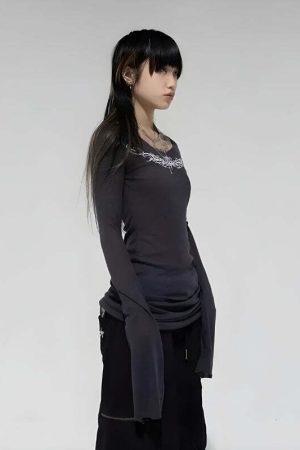 Grunge Barbed Wire Top