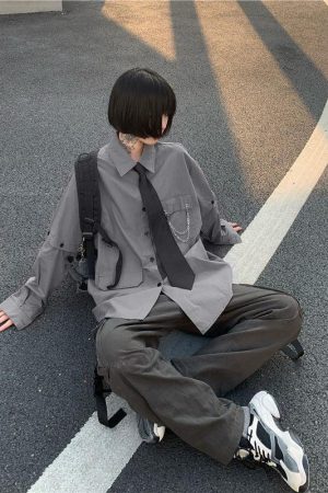 Grunge Detachable Sleeve Shirt