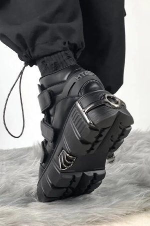 Grunge Velcro Strap Platform Boots