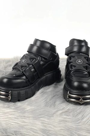 Grunge Velcro Strap Platform Boots