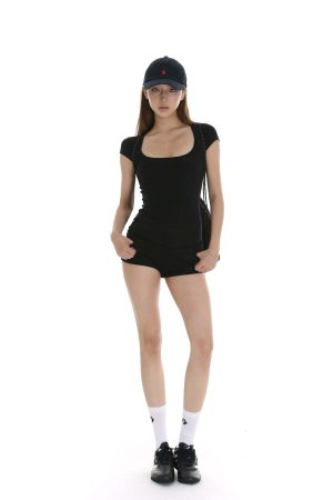 IAMXIAA Square Neck Fitted Short Sleeve T-Shirt