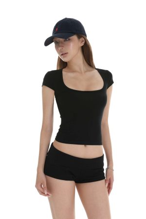 IAMXIAA Square Neck Fitted Short Sleeve T-Shirt