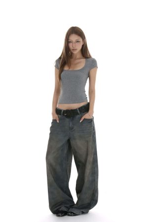 IAMXIAA Square Neck Fitted Short Sleeve T-Shirt