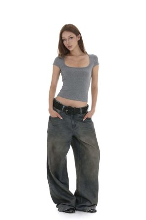 IAMXIAA Square Neck Fitted Short Sleeve T-Shirt