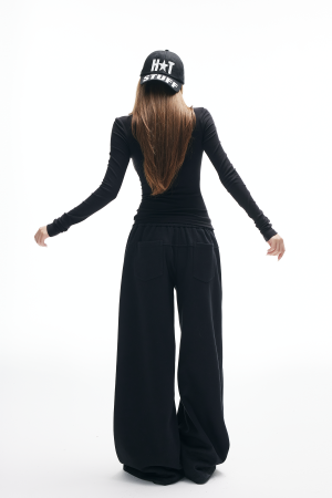 IAMXIAA Studded V-Neck Long Sleeve Tee