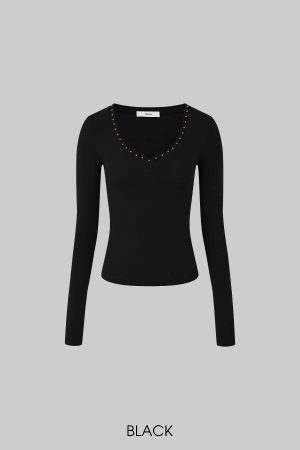IAMXIAA Studded V-Neck Long Sleeve Tee
