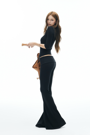 IAMXIAA V-Neck T-Shirt & Flared Pants Set