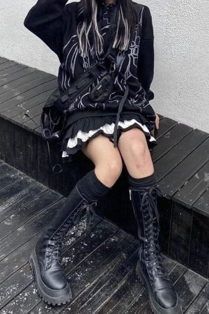 Lace Detailed Ruffle Mini Skirt