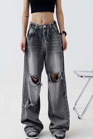 Light Wash Low Rise Ripped Jeans