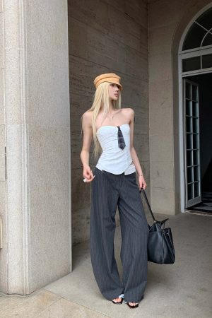 Rase le sol Asymmetric Buttoned Strapless Top with Plaid Tie Accent