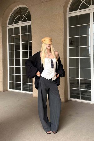 Rase le sol Asymmetric Buttoned Strapless Top with Plaid Tie Accent