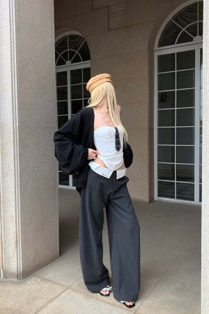 Rase le sol Asymmetric Buttoned Strapless Top with Plaid Tie Accent