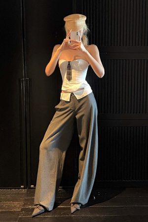 Rase le sol Asymmetric Buttoned Strapless Top with Plaid Tie Accent