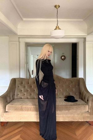 Rase le sol Asymmetric Draped One-Shoulder Long Sleeve Top