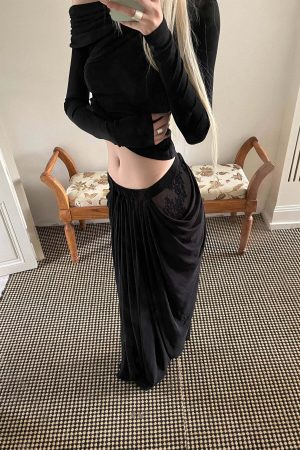 Rase le sol Asymmetric Draped One-Shoulder Long Sleeve Top