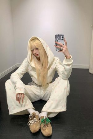 Rase le sol Cartoon Print Hoodie & Sweatpants Set