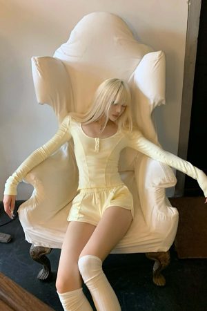 Rase Le Sol Cream Yellow Fitted Long-Sleeve Tee & Relaxed Shorts Set