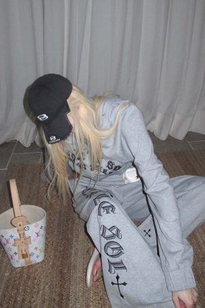 Rase le sol Cropped Hoodie and Pants Set