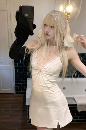 Rase le sol Cross Embroidered Chain-Trim Mini Dress