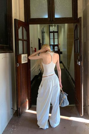 Rase le sol Cross-Print Twisted Back Tank Top