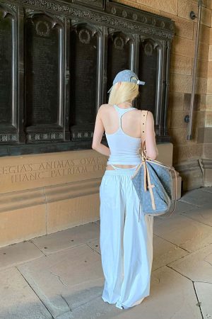 Rase le sol Cross-Print Twisted Back Tank Top