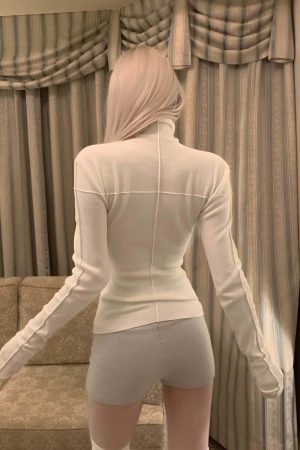 Rase le sol Crossline Slim-Fit Long Sleeve Tee