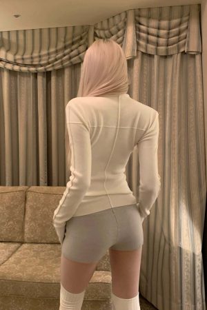 Rase le sol Crossline Slim-Fit Long Sleeve Tee