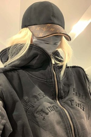 Rase le sol Distressed Gothic Zip Hoodie