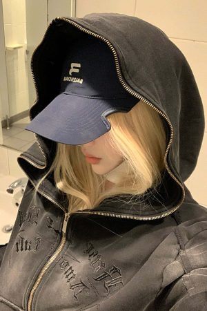 Rase le sol Distressed Gothic Zip Hoodie