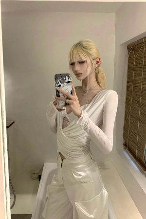 Rase le sol Draped Top with Lace Camisole Set