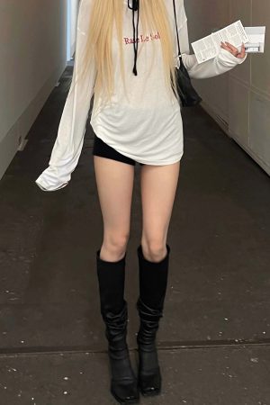 Rase Le Sol Embroidered Lettering Long Sleeve T-Shirt