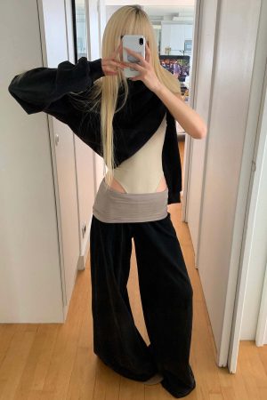 Rase le sol Embroidered Oversized Sweatshirt