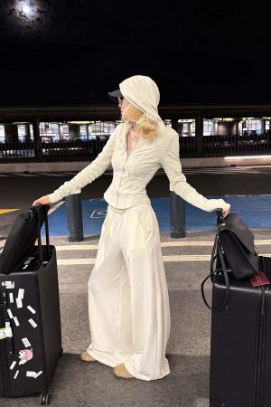 Rase le sol Fitted Hooded Zip Jacket