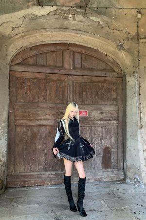 Rase le sol Gothic Dress with Cross Embroidery and Lace Hem