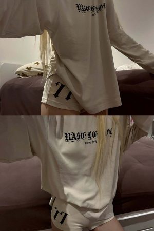 Rase le sol Gothic Print Long Sleeve and Stretch Lounge Shorts Set