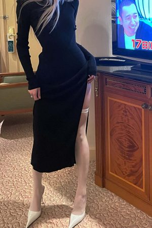 Rase le sol High Neck Cutout Bodycon Dress