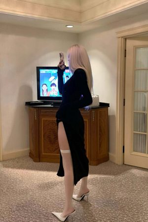 Rase le sol High Neck Cutout Bodycon Dress