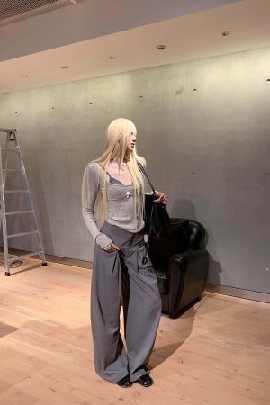 Rase le sol High-Waist Pleated Wide-Leg Trousers