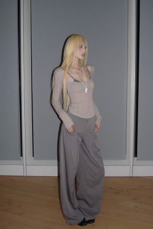 Rase le sol High-Waist Pleated Wide-Leg Trousers