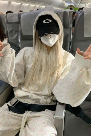 Rase le Sol Hoodie and Wide-Leg Pants Set