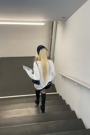 Rase le sol Knitted Shorts with Matching Headscarf