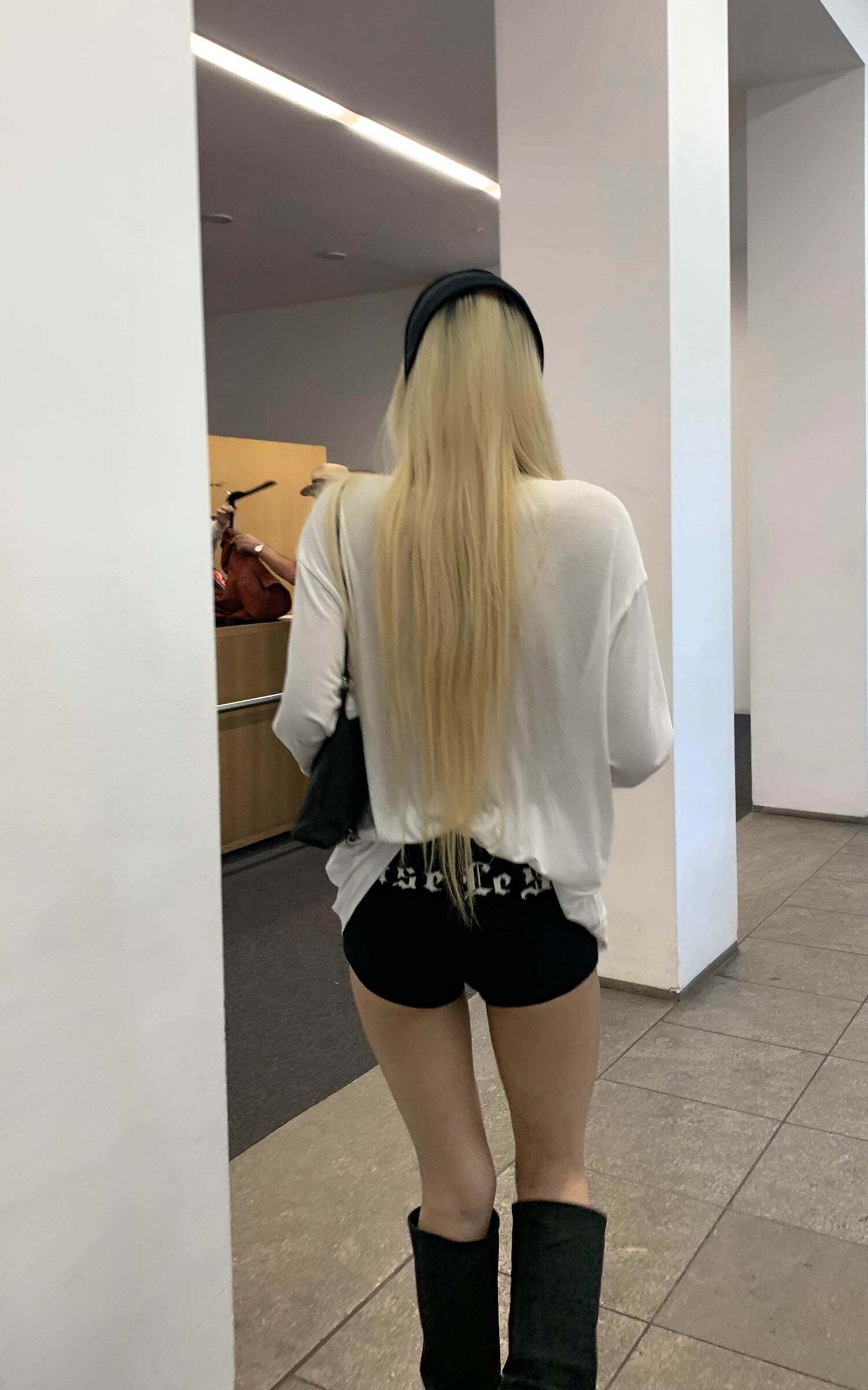 Rase le sol Knitted Shorts with Matching Headscarf Rase le sol Knitted Shorts with Matching Headscarf