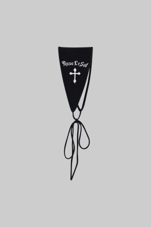 Rase le sol Knitted Shorts with Matching Headscarf