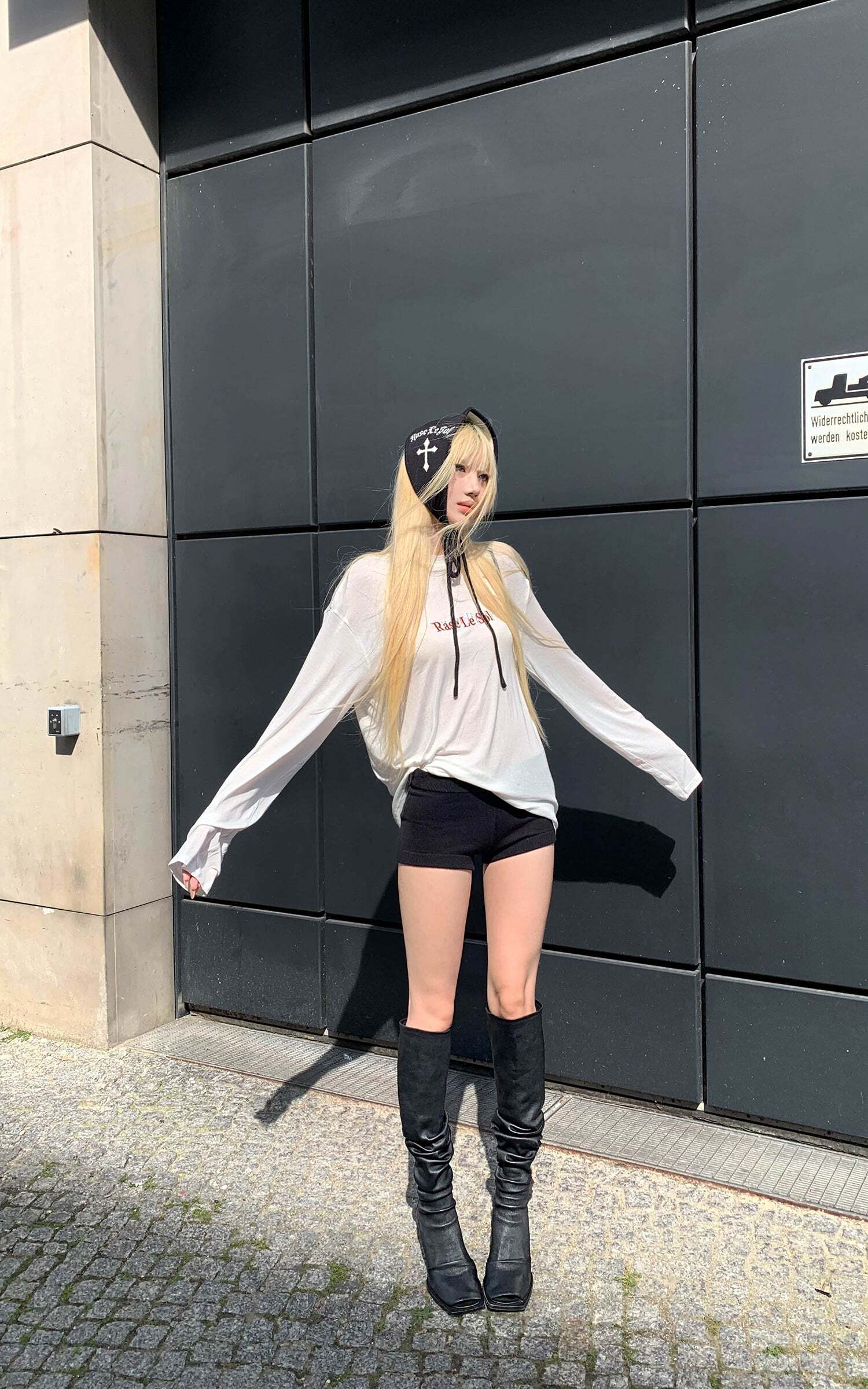 Rase le sol Knitted Shorts with Matching Headscarf Rase le sol Knitted Shorts with Matching Headscarf